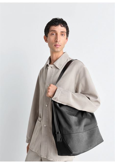 unisex belted tote bag in ash black LEMAIRE | BG0153 LF1400BK983